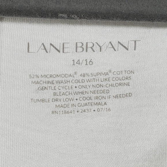 Lane Bryant 3/4 Sleeve V-Neck Tee Shirt White Size 14/16 - Picture 3 of 6